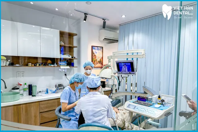 Bác sĩ tại Nha khao Việt Hàn có chuyên môn vững vàng và tay nghề cao&nbsp;