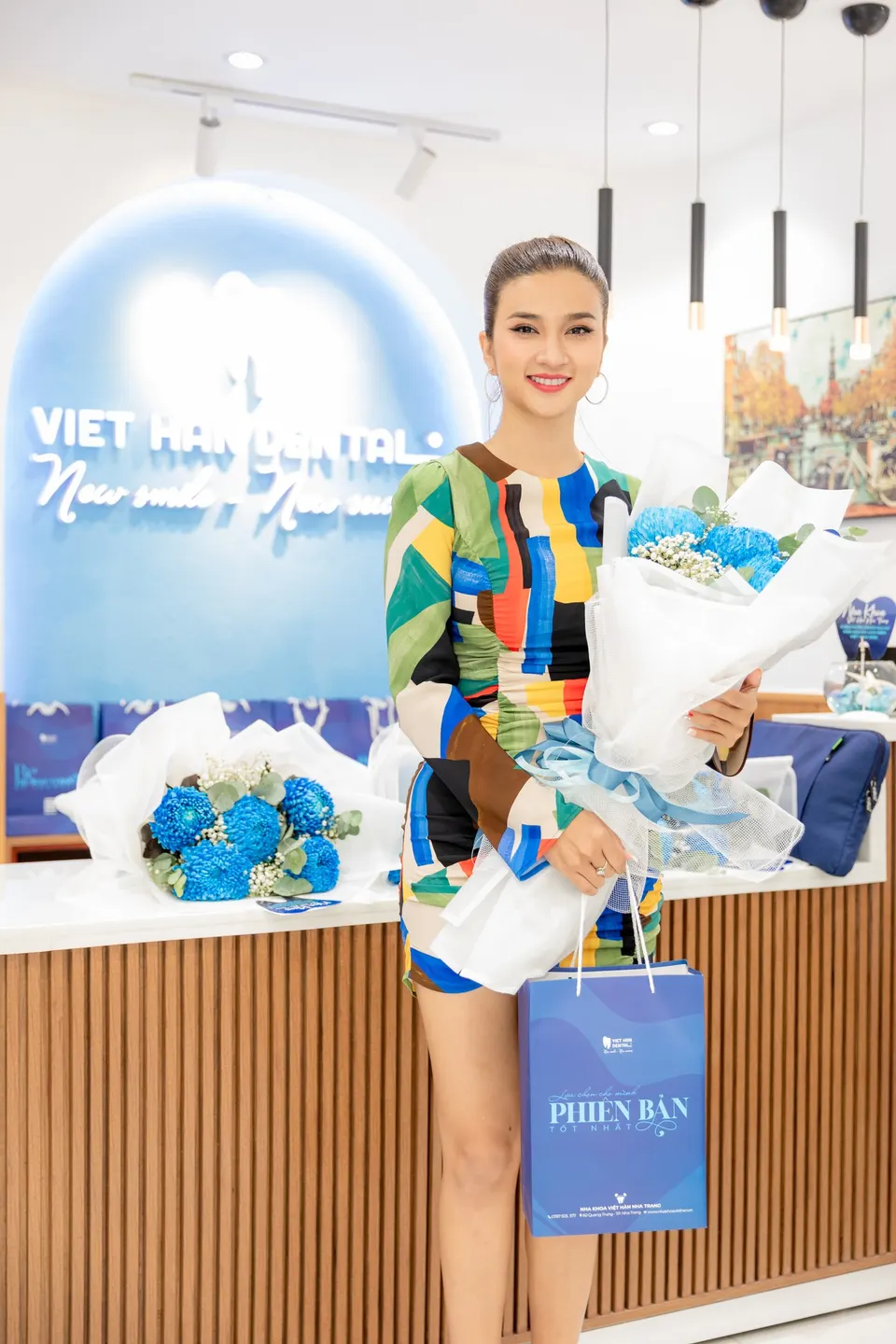 mot-buoi-trai-nghiem-tai-nha-khoa-Viet-Han-cung-dien-vien-Kim-Tuyen