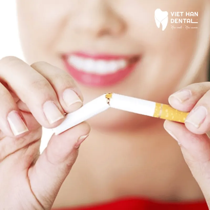 Thuốc lá - Nguyên nhân gây răng ố màu ở bề mặt