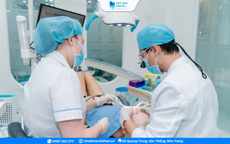 Khám nha khoa định kỳ 6 tháng/lần để phát hiện sớm và điều trị kịp thời các bệnh lý răng miệng