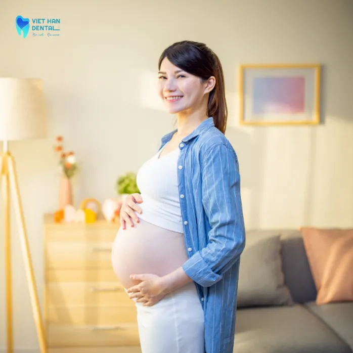 Mẹ bầu mang thai tự ti vì răng ố vàng