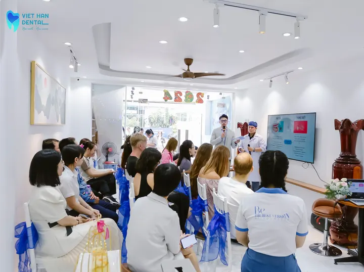 Hội thảo “Xin chao ClearCorrect” do Nha khoa Việt Hàn và nhãn hàng Clearcorrect kết hợp tổ chức