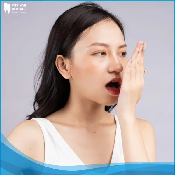 Hôi miệng, viêm lợi và nhiễm trùng nướu do răng khôn mọc lệch