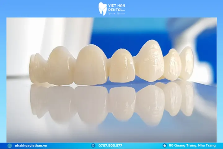 Răng sứ Zirconia