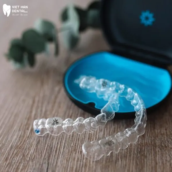 Niềng răng trong suốt Invisalign