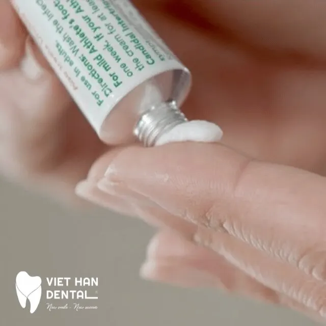 What is topical mouth ulcer medication?
