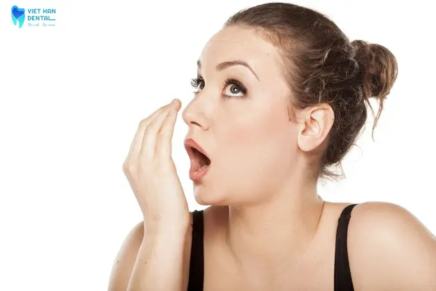 Cao răng cũng là một trong những nguyên nhân gây hôi miệng