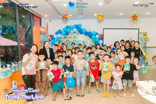 Các bé thiếu nhi tham gia trong chương trình 