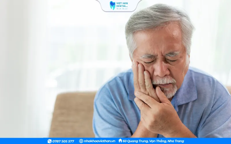 Tới các cơ sở nha khoa uy tín gần nhất để kiểm tra và kịp thời điều trị khi trụ Implant bị dị ứng