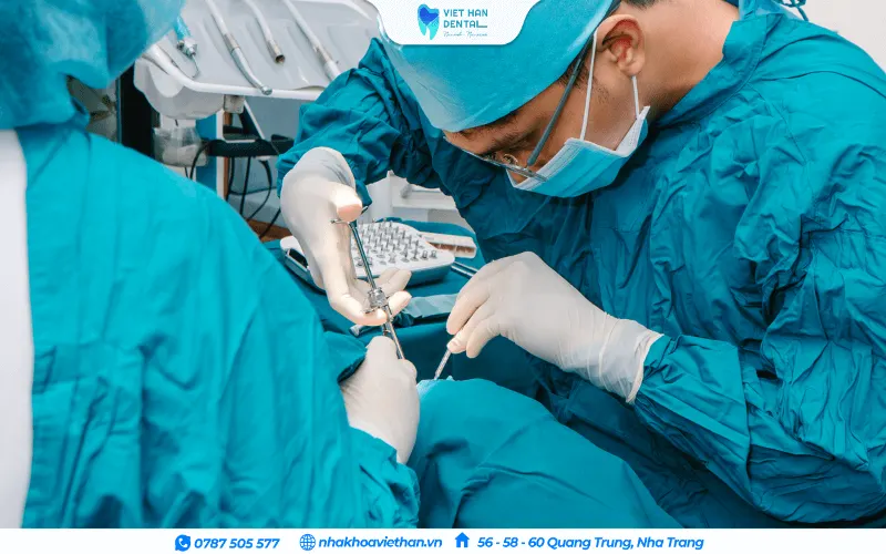 Trồng răng Implant