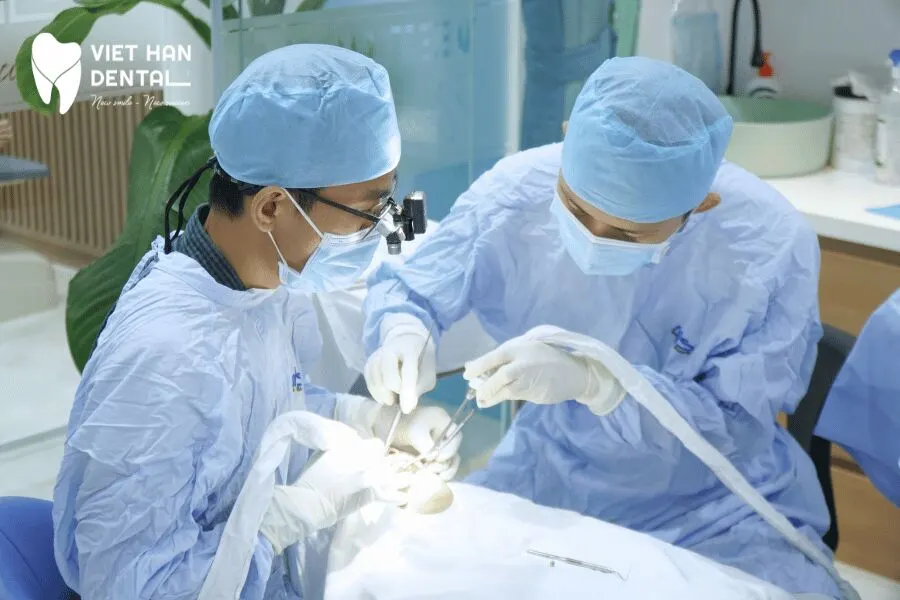 Trồng răng Implant tại Nha Trang