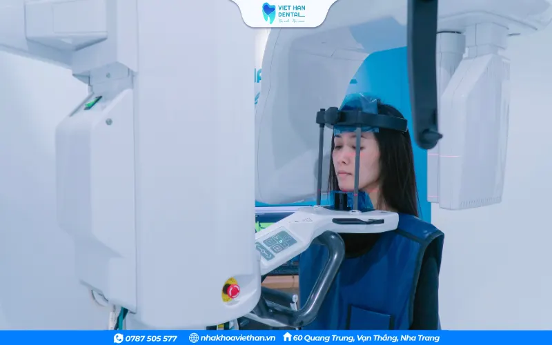 Chụp phim và đánh giá tổng quát tình trạng răng miệng