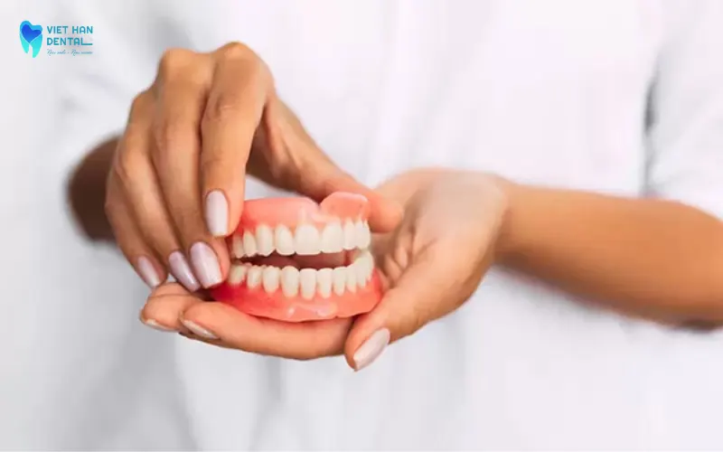 4Hàm tháo lắp nền nhựa dẻo – nhựa cứng&nbsp;