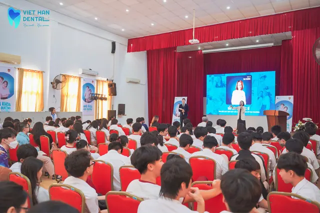 Hội thảo Nha khoa học đường "Trao nụ cười - Thắp sáng tương lai"